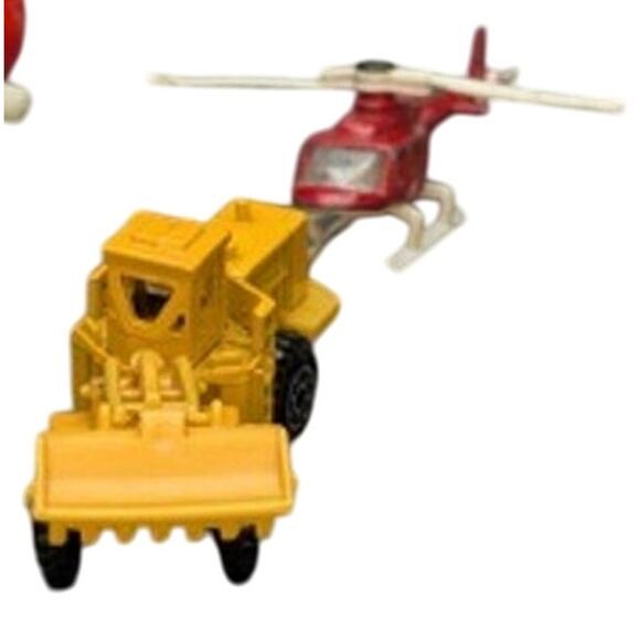 Vtg Die Cast Toy Lot Corgi Red Helicopter Zee Toys Mini Macks Front Loader P379 - Picture 3 of 8
